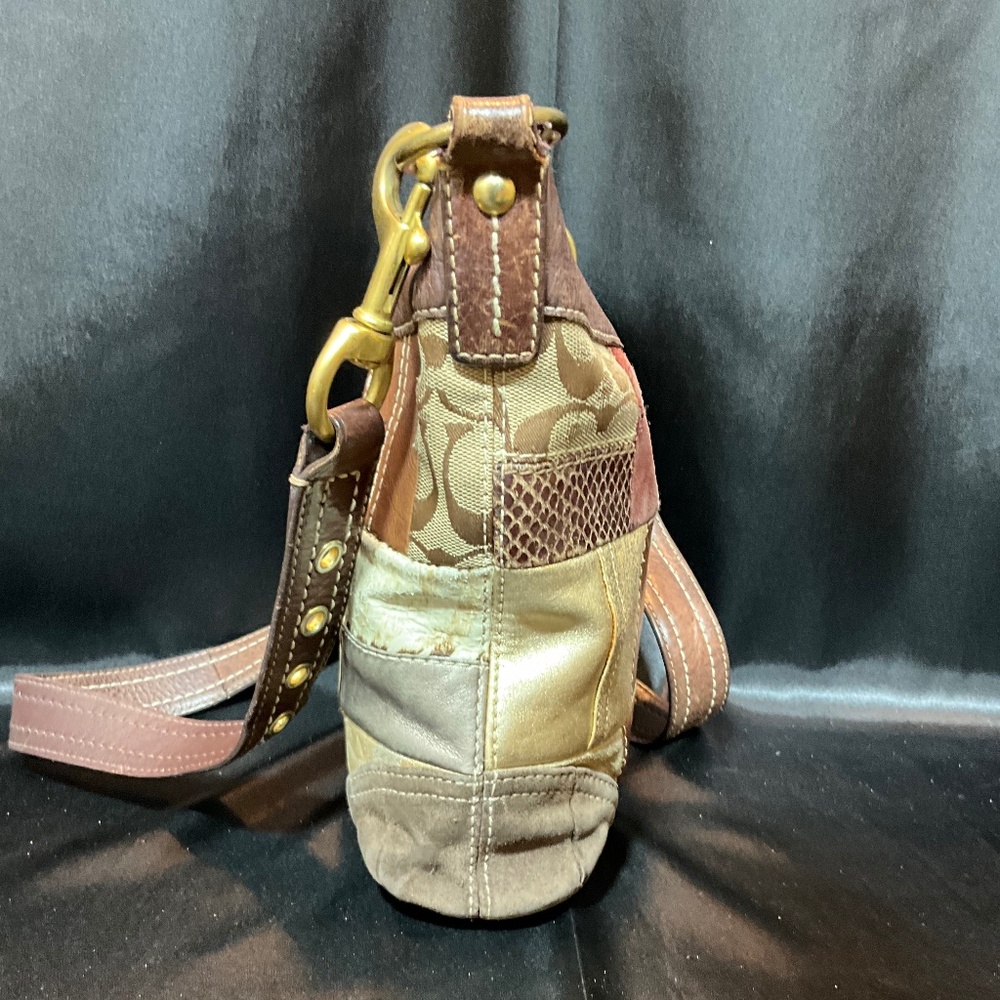 Coach shoulder bag, signature patchwork.   22-H7Cc - Picture 10 of 10